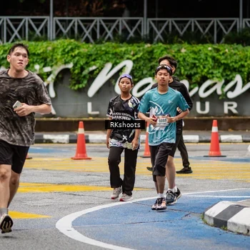 Runner Photo 8990418