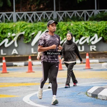 Runner Photo 8990420