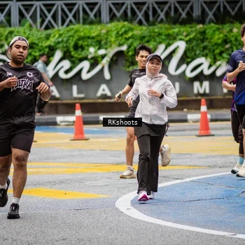 Runner Photo 8990493
