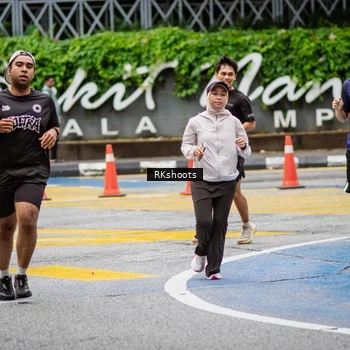 Runner Photo 8990495