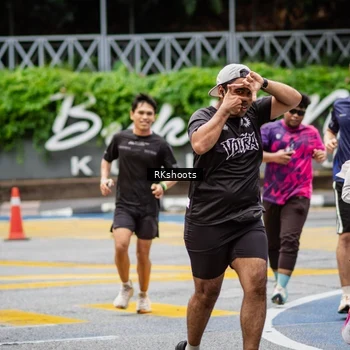 Runner Photo 8990499