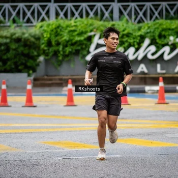Runner Photo 8990503