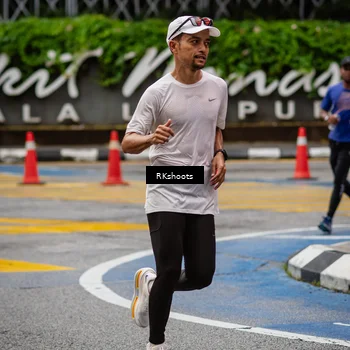 Runner Photo 8990516