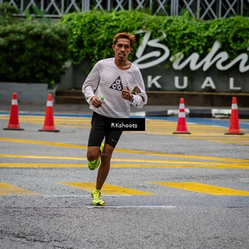 Runner Photo 8990529