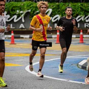 Runner Photo 8990535