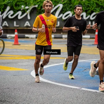 Runner Photo 8990536