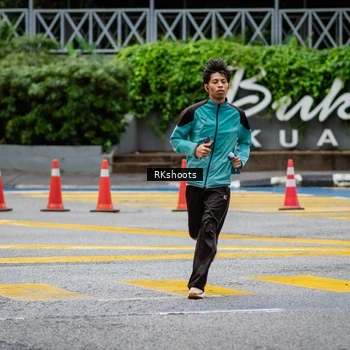 Runner Photo 8990559