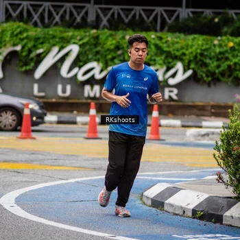 Runner Photo 8990610