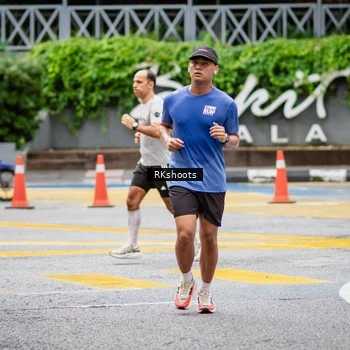Runner Photo 8990631