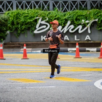 Runner Photo 8990632