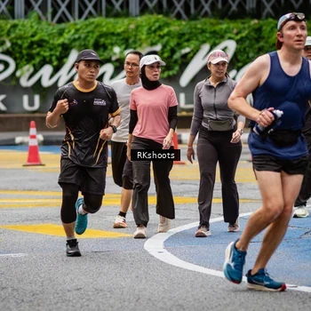 Runner Photo 8990657