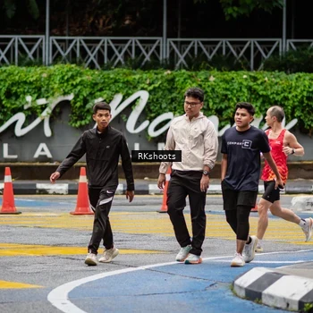 Runner Photo 8990664