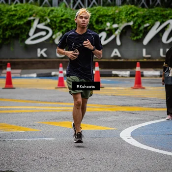 Runner Photo 8990676