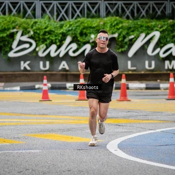 Runner Photo 8990693