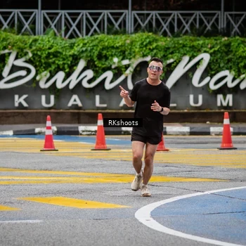Runner Photo 8990695