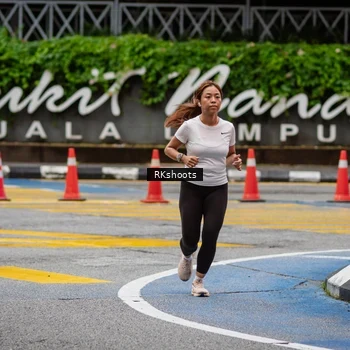 Runner Photo 8990711