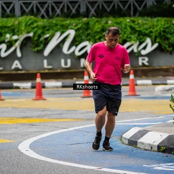 Runner Photo 8990712
