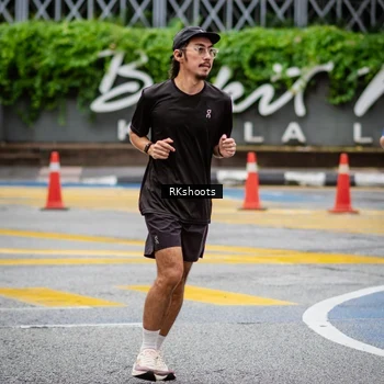 Runner Photo 8990727