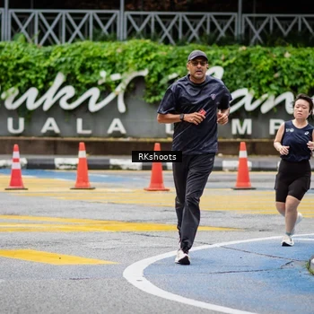 Runner Photo 8990728