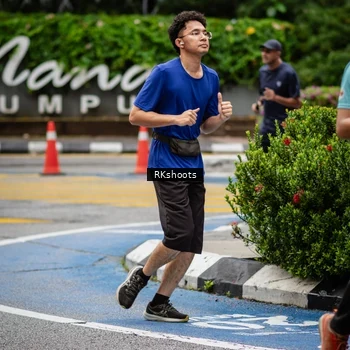 Runner Photo 8990730