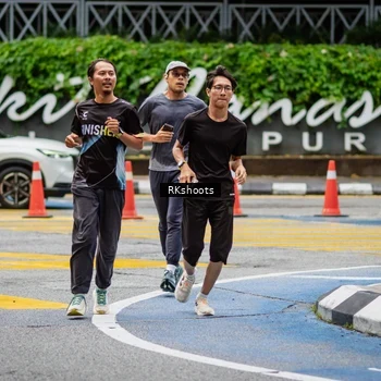 Runner Photo 8990735