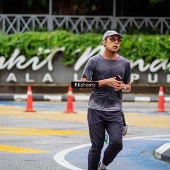 Runner Photo 8990743
