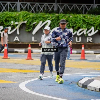 Runner Photo 8990750