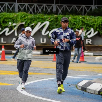 Runner Photo 8990752
