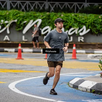 Runner Photo 8990754