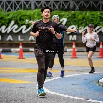 Runner Photo 8990799