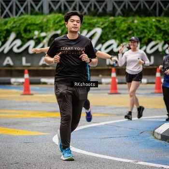 Runner Photo 8990801