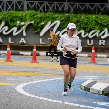 Runner Photo 8990825
