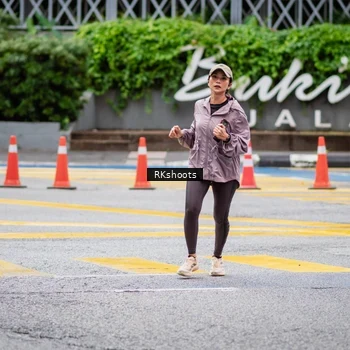 Runner Photo 8990828
