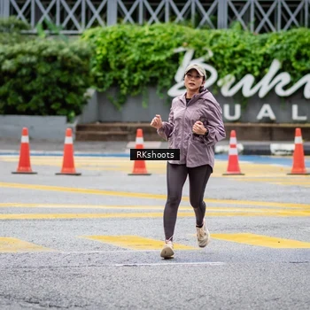 Runner Photo 8990829