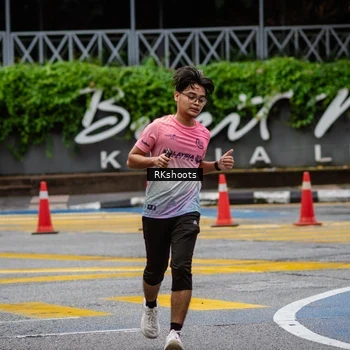 Runner Photo 8990835