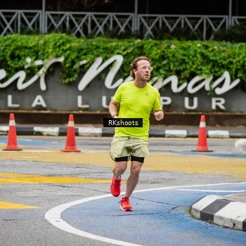 Runner Photo 8990847