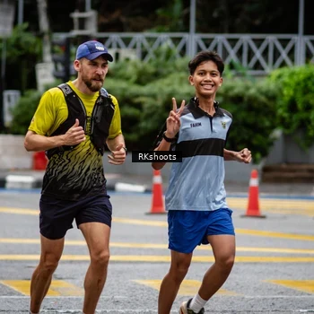 Runner Photo 8990861