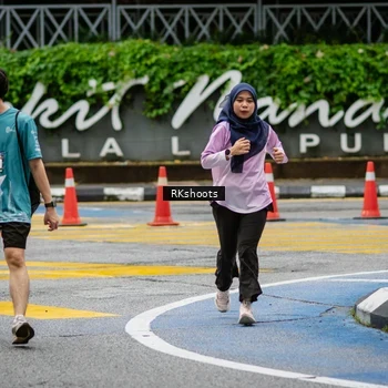 Runner Photo 8990868