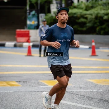 Runner Photo 8990881
