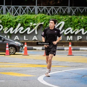 Runner Photo 8990882