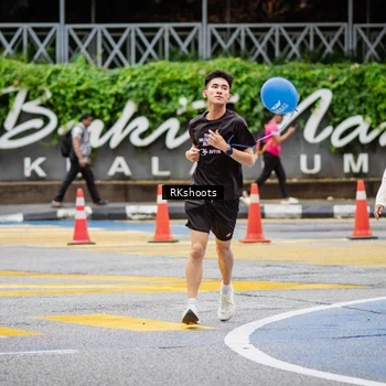 Runner Photo 8990920