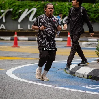 Runner Photo 8990923