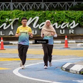 Runner Photo 8990931
