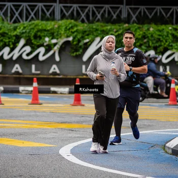 Runner Photo 8990945