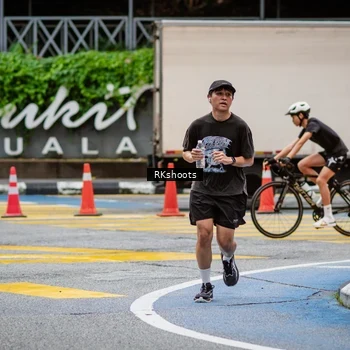 Runner Photo 8990980