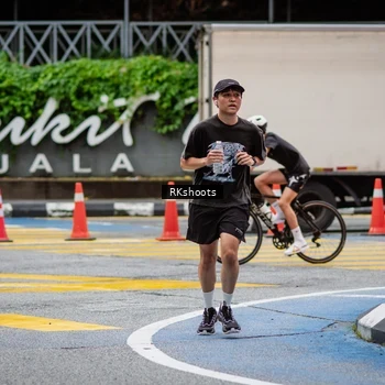 Runner Photo 8990982