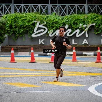 Runner Photo 8991005