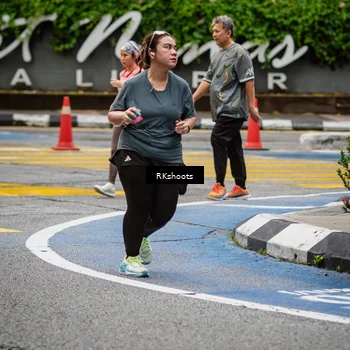 Runner Photo 8991153
