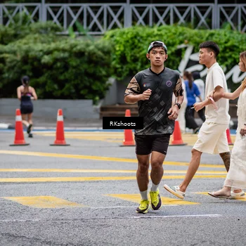 Runner Photo 8991201