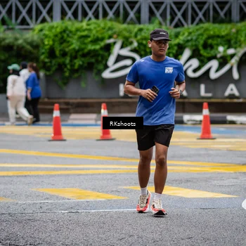 Runner Photo 8991205